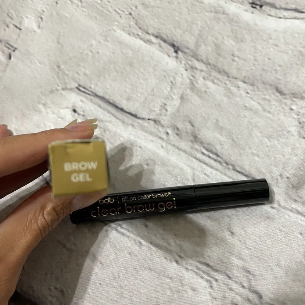 4/$25 Billion Dollar Beauty Clear Brow Gel - Picture 3 of 4